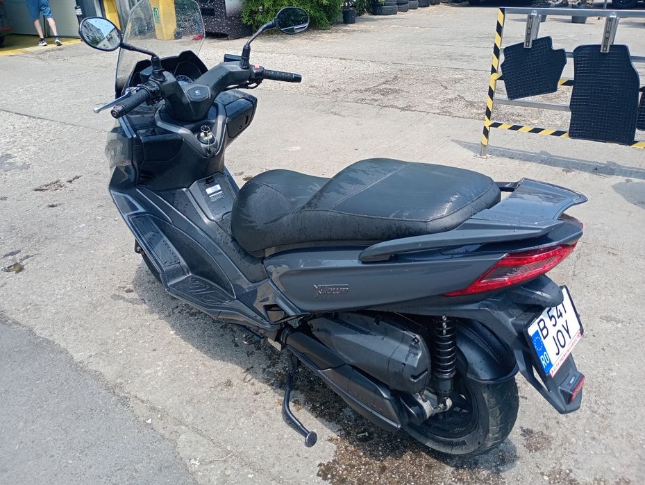 Vând Kymco X-town 300i