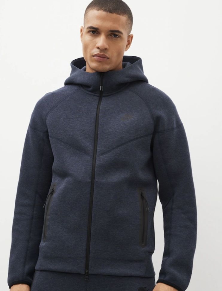 Set Nike hanorac + pantaloni NOI