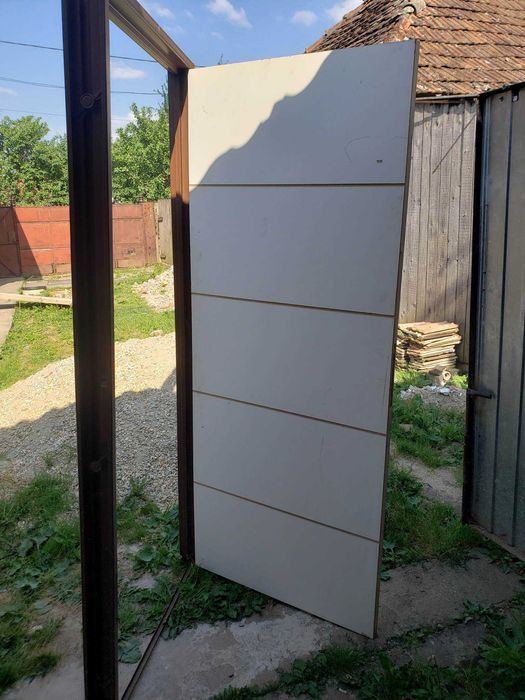 Uşa de camera de interior