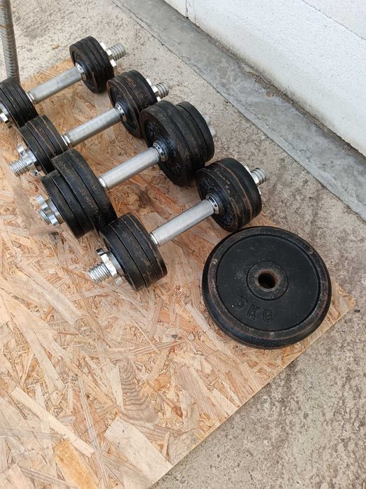 Set de gantere 40kg + 5manere