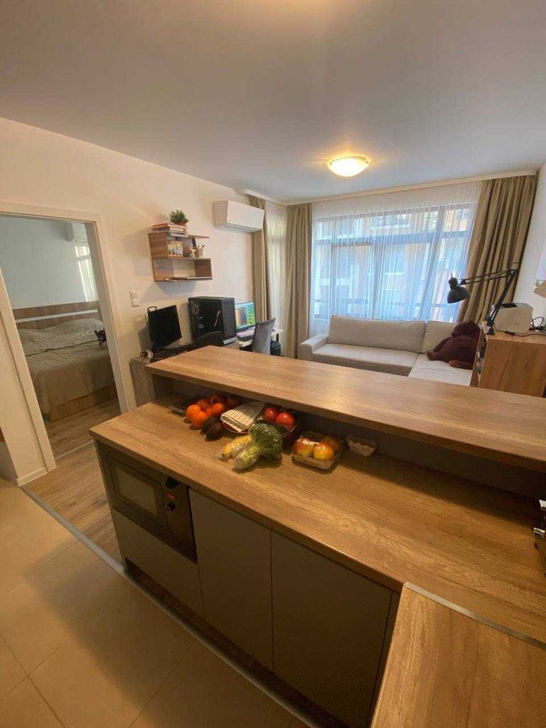 Продава се Двустаен апартамент в Поморие - 49 кв.м за 1529 €/кв.м - Снимка #2