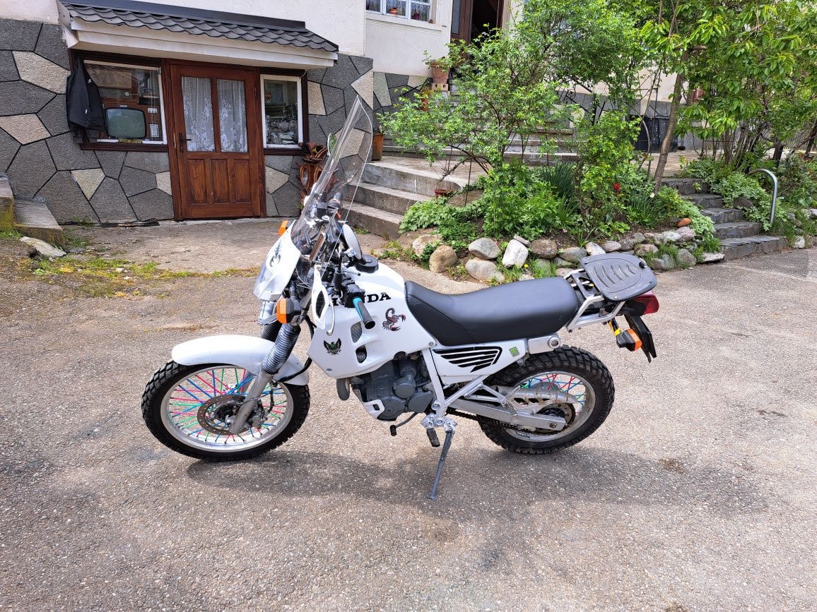 Honda Dominator NX250