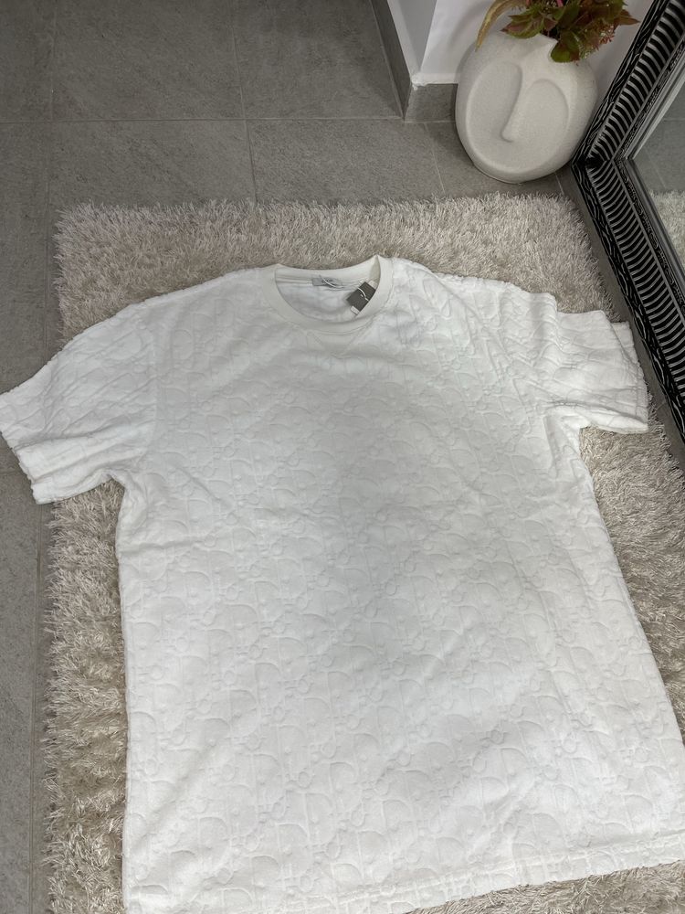 Tricou Dior bumbac 100% colectie noua
