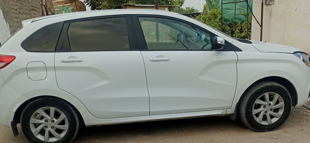 Продается автомобиль Лада Веста Х рей