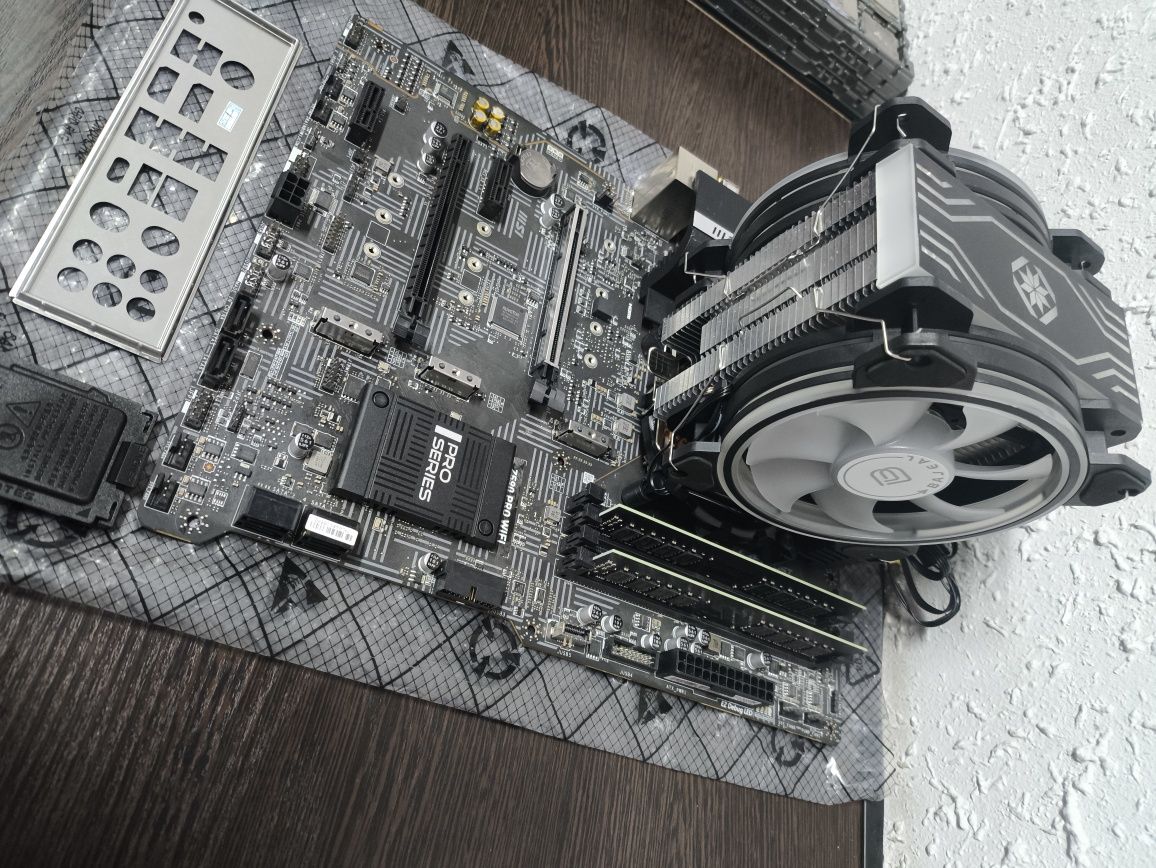MSI Z590Pro WiFi+i7 10700k+32Gb+NVMe 1Tb