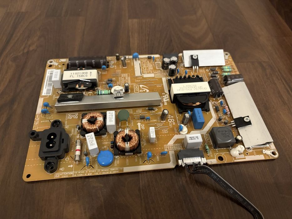 Sursa alimentare Televizor Smart Tv Samsung Serie 6 UE48J6300AK