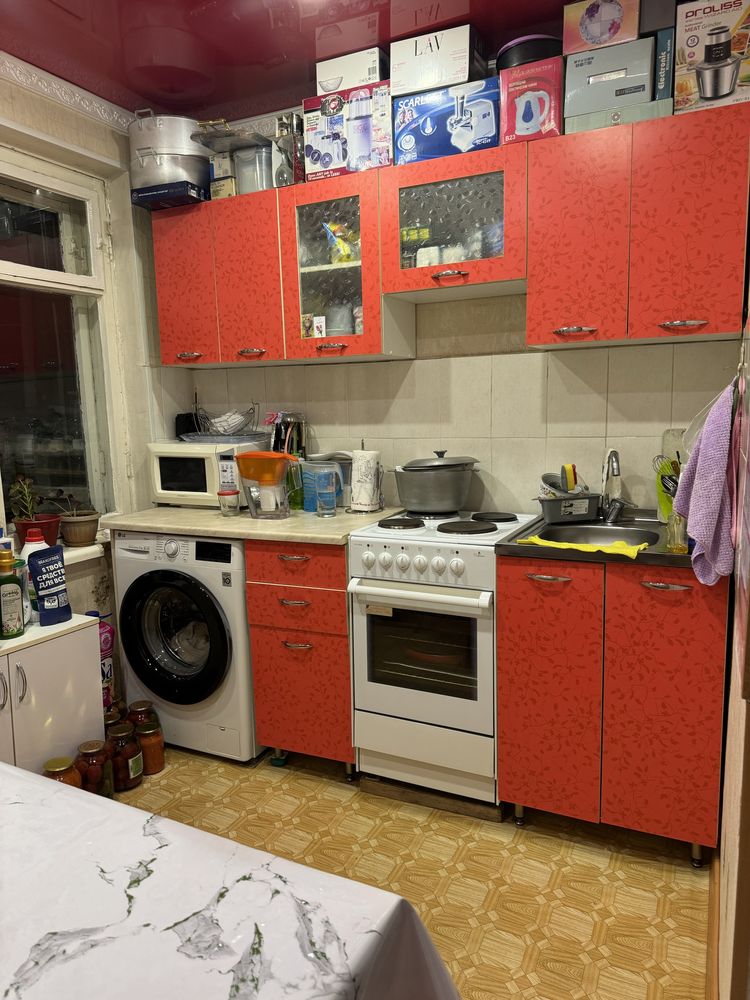 Продам 2-комнатную квартиру в центре