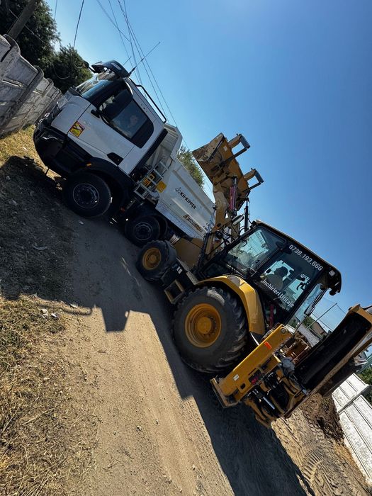 Buldoexcavator de Închiriat