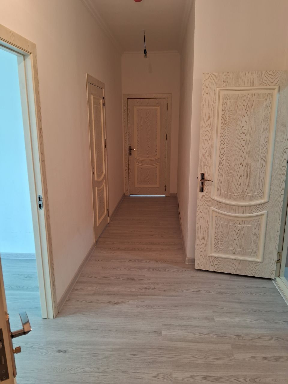 SERGELI 10 XUDUD 2 XONA ortacha remonT Xonalar Aloxida Gilam QoyilaDi
