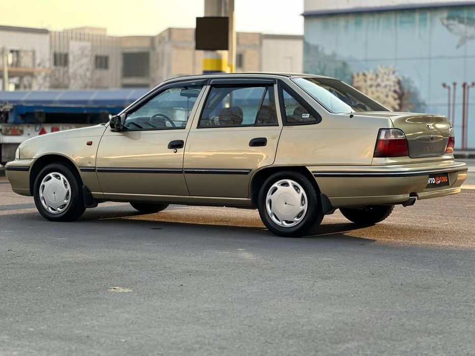 Продаётся нексия 1 сонс трамблёр