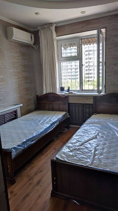 Квартира на С.Барака 2/8/9 общ пл 60м с обстановкой