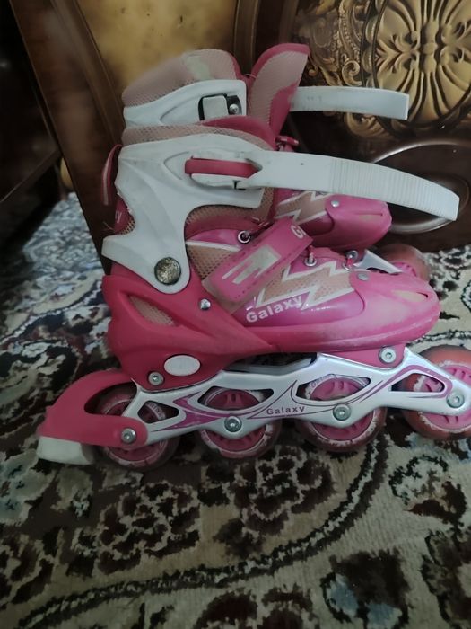 Рольик срочна сотилади