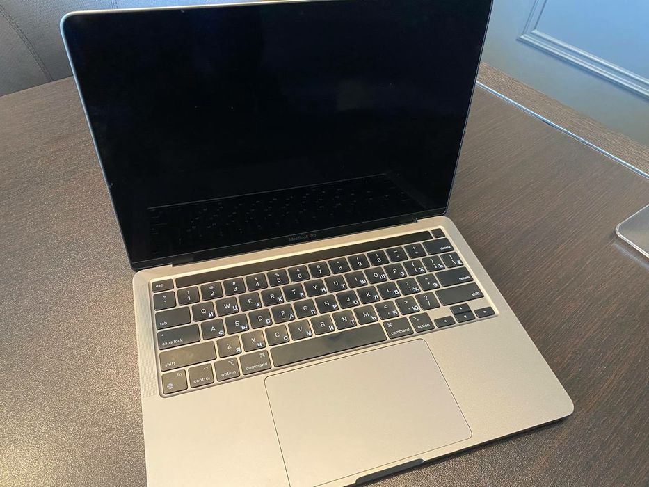 Продам Ноутбук Apple MacBook Pro 13 M2