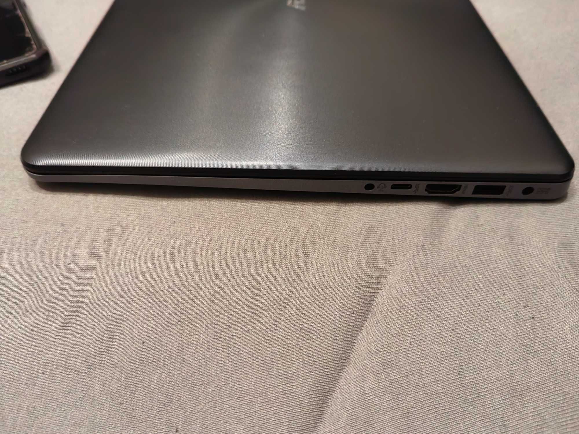Лаптоп Asus Vivobook x510u Intel Core i3-7100U /12RAM/