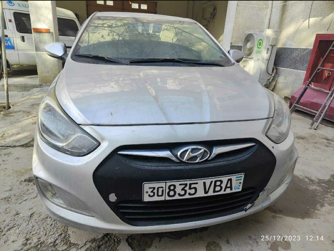 Hyundai accent булиб тулашга 5 йилга
