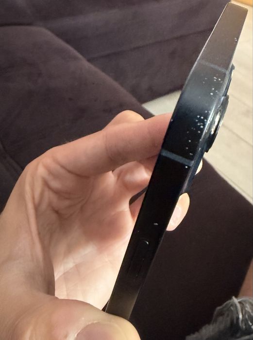 Продавам iPhone 13 128Gb