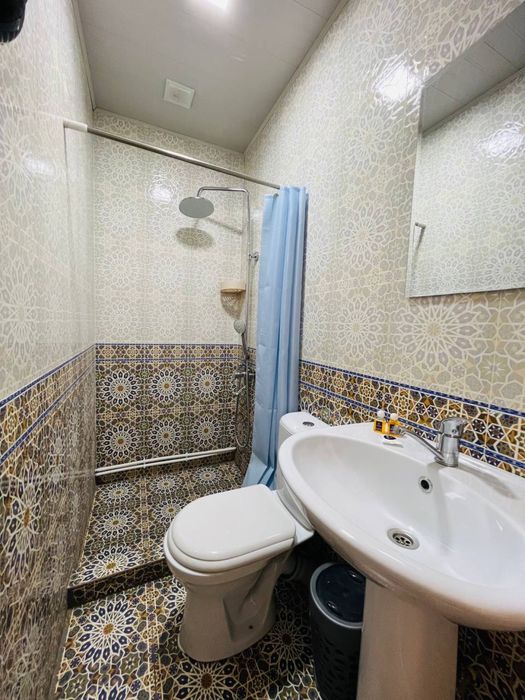 Kvartira arendaga mehmonxona gastinitsa uzoq muddaga