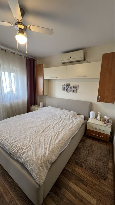 Mobila dormitor(dulap+comoda+noptiere+corpuri suspendate)