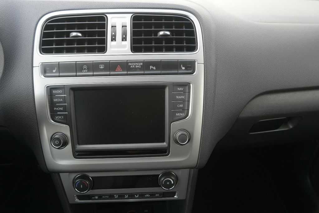 Фолксваген Поло 1.2 TSI