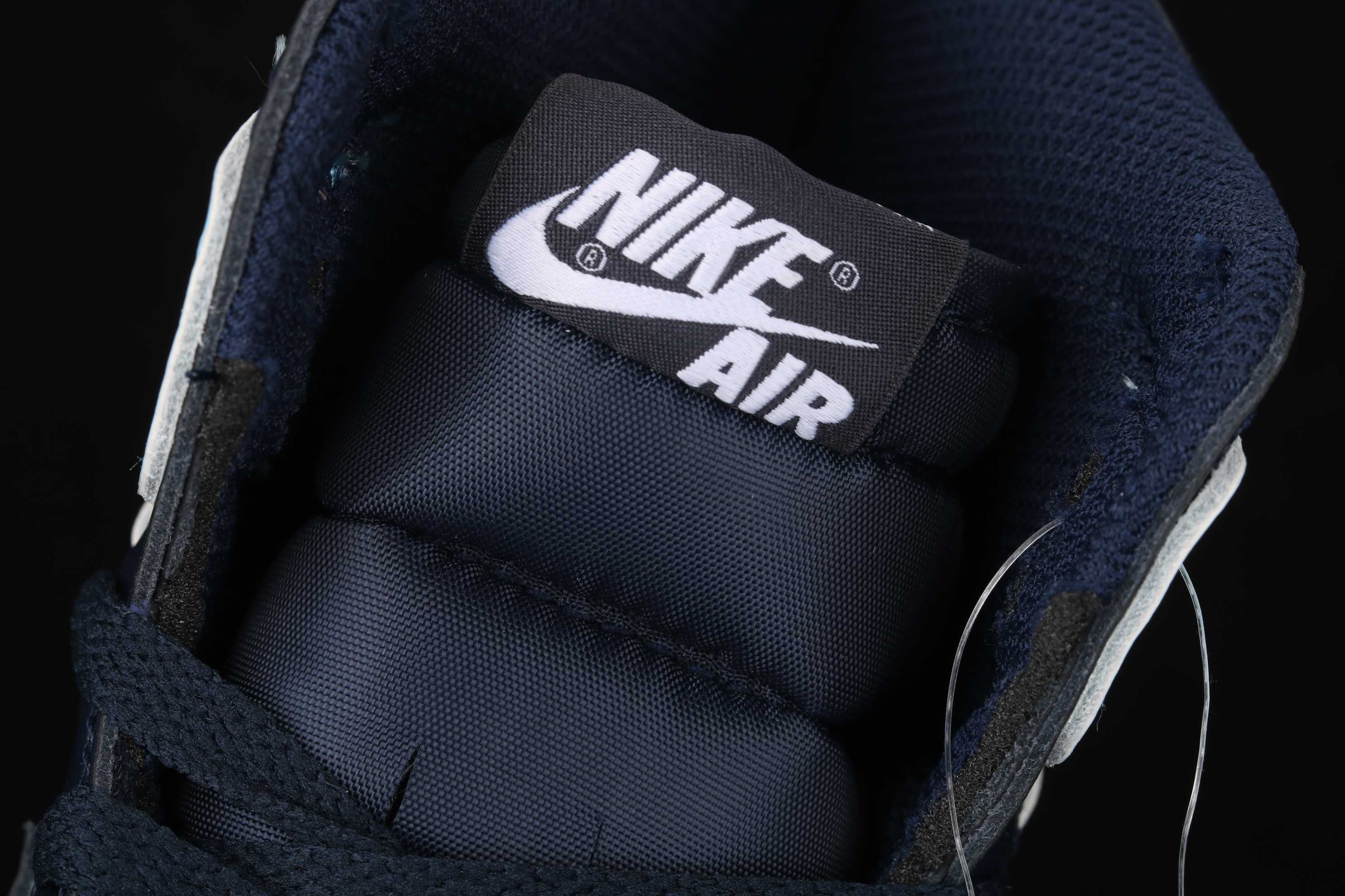 Nike Air Jordan 1 Retro High OG x Blue Chill