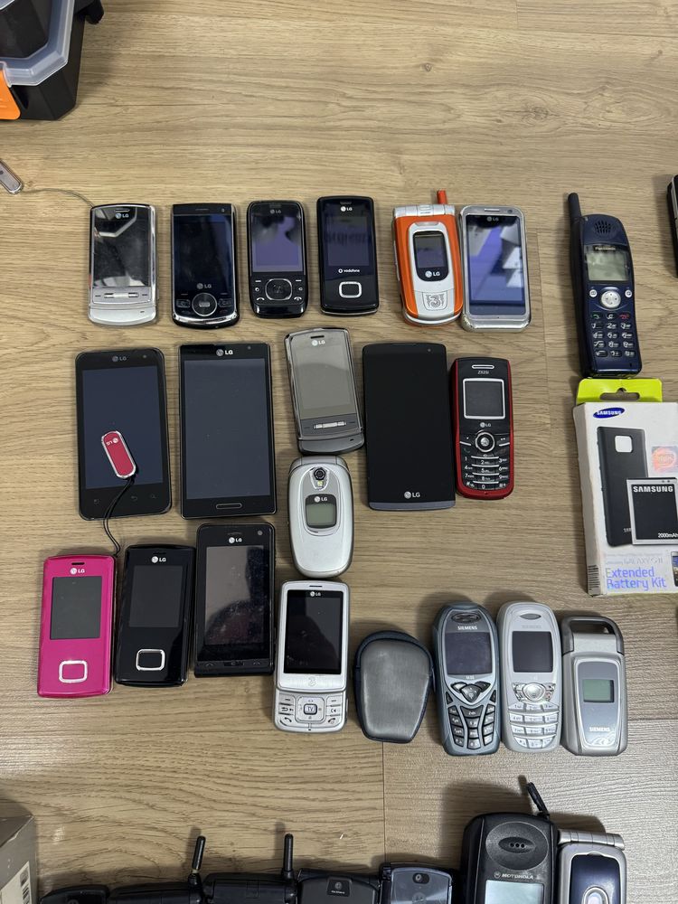 Lot Telefoane Vechi Nokia Samsung Sony Ericsson LG Philips Iphone