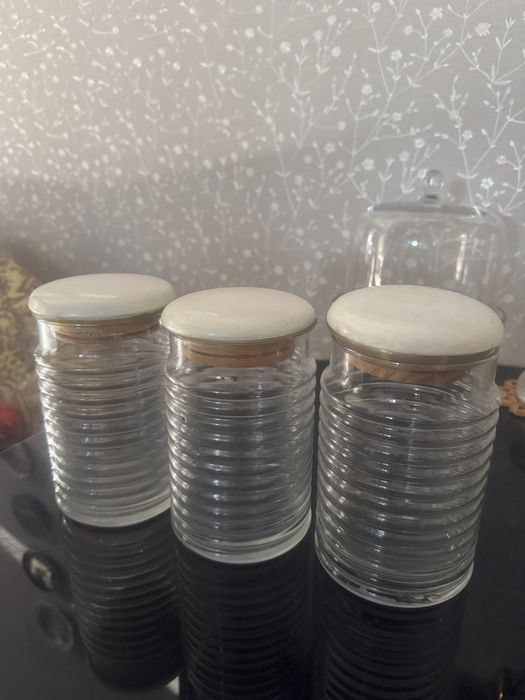 Набор стеклянных банок для сыпучих