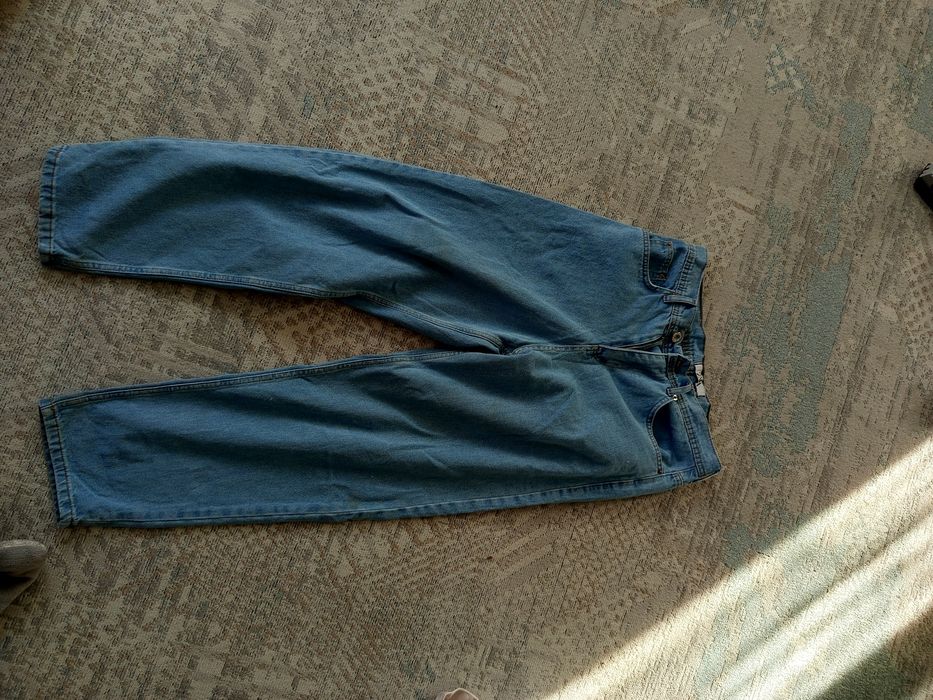 Продам джинсы Зара