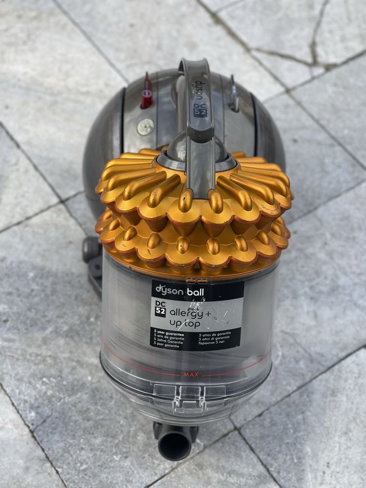 Прахосмукачка DYSON DC 52