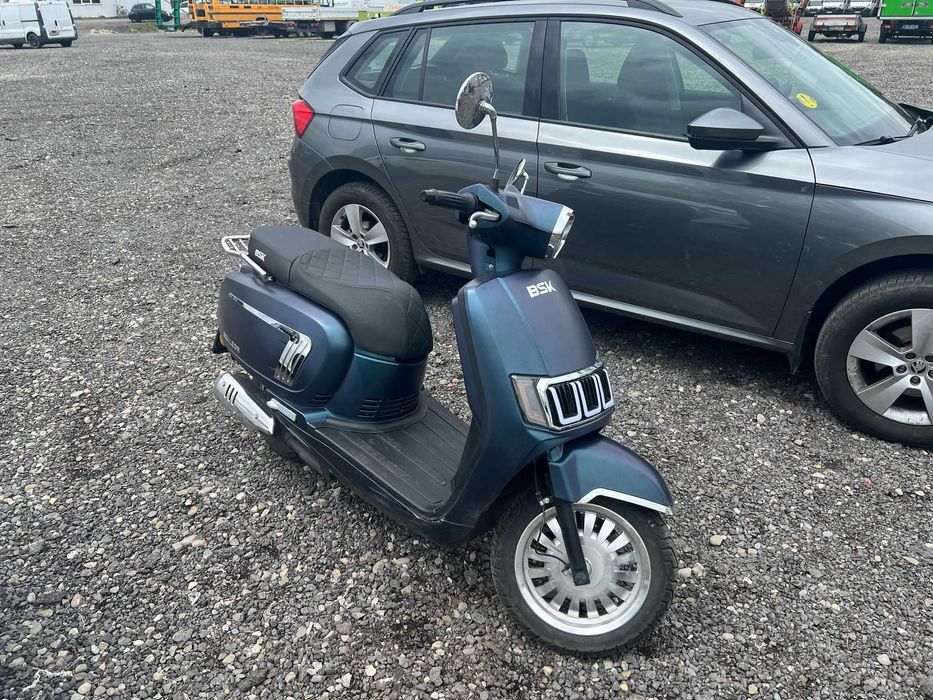 Vand Scuter BSK Leon - An 2024 - 49CC - Nu necesita permis!
