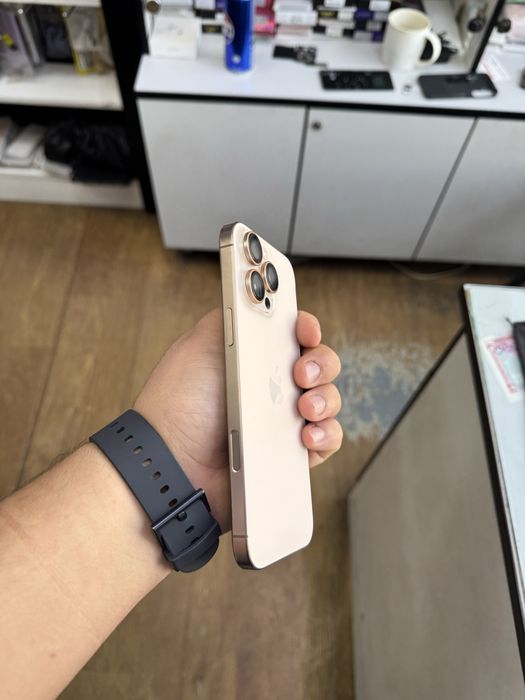 Продам iphone 16 Pro Max 256Gb 100% e-sim