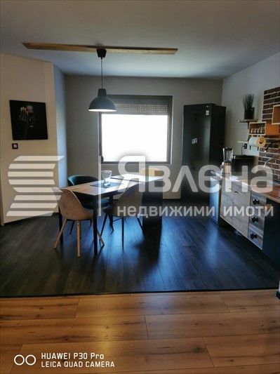 Продава се Тристаен апартамент в Варна, Възраждане 4 - 134 кв.м за 1575 €/кв.м - Снимка #1
