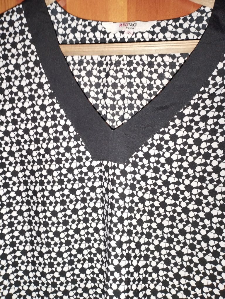 Комплект блузка-шорты в отличном состоянии, размер 44