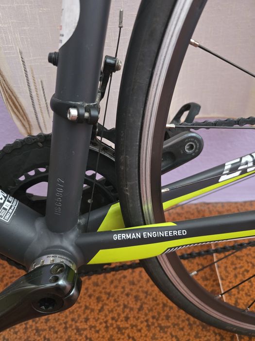 Cursieră Focus Shimano Tiagra