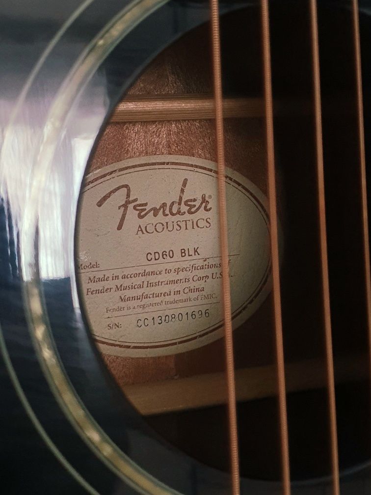 Акустическая гитара Fender CD60