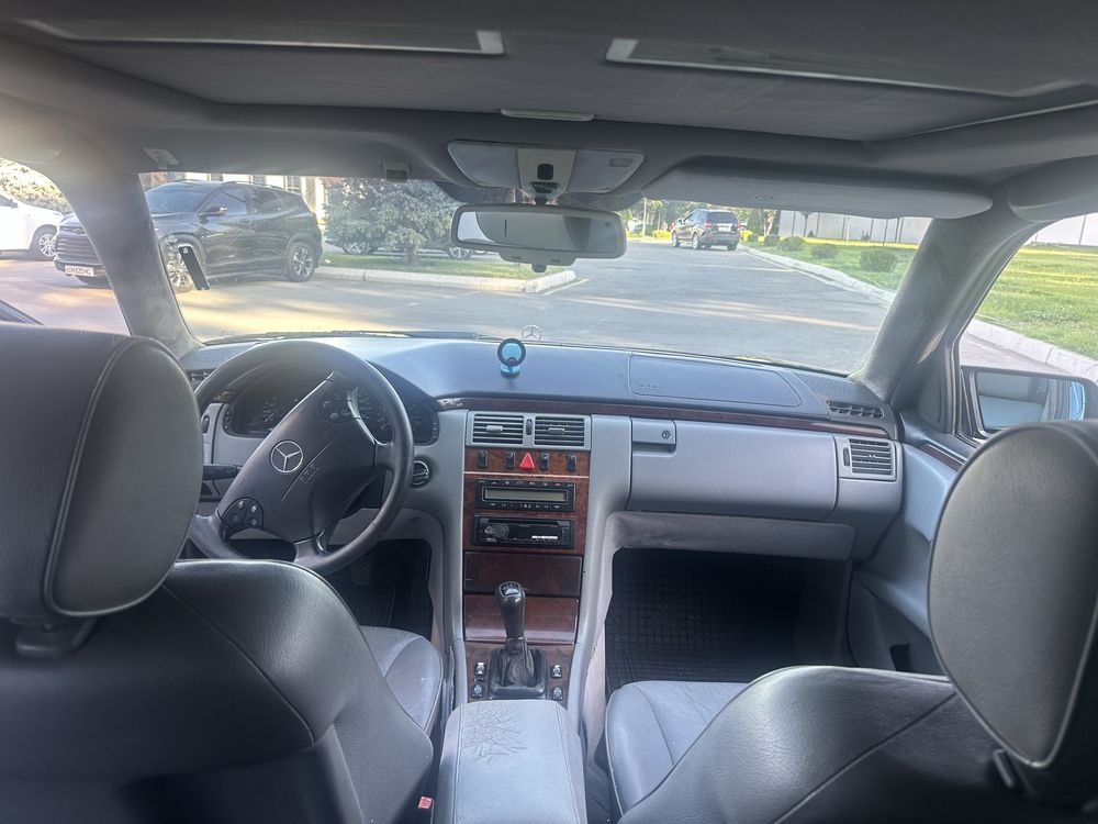 Продается mercedes w210