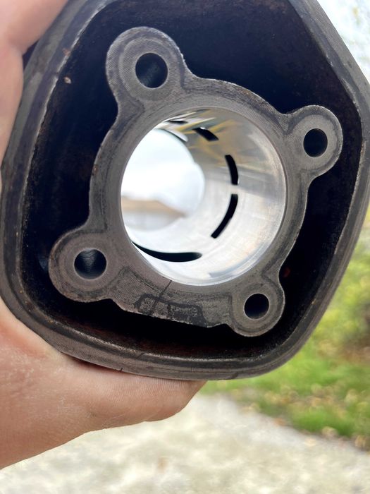 Кит Malossi 70cc Цилиндър, Бутало, Глава, Иглен лагер и Гарнитури