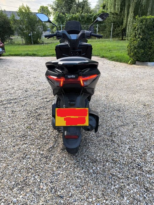 Scuter Aprilia SXR 50 2021