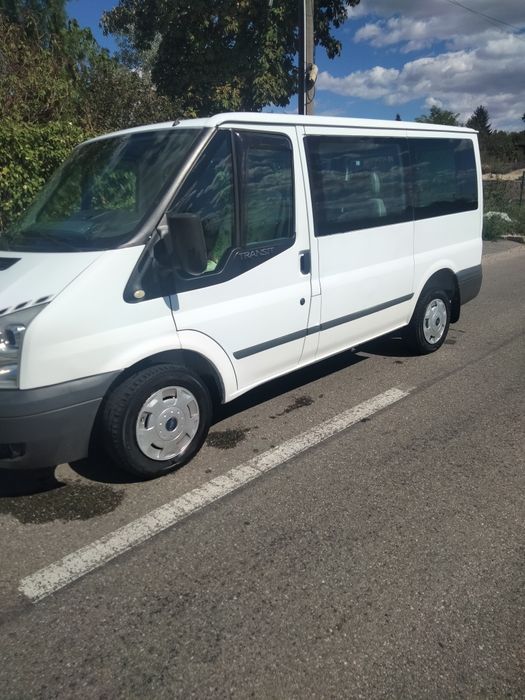Vând Ford transit 8+1  cu Ac funcțional