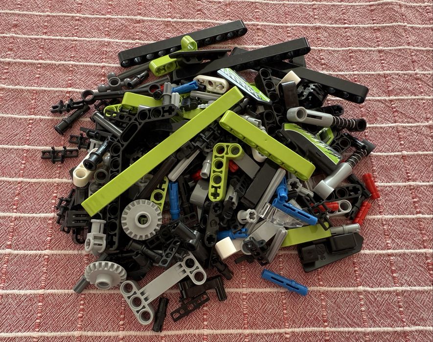 LEGO Technic 42021 - Snowmobile Model Kit