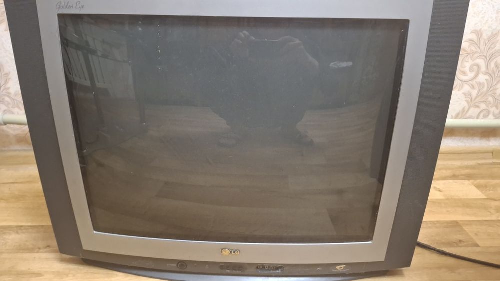 Продам телевизор.