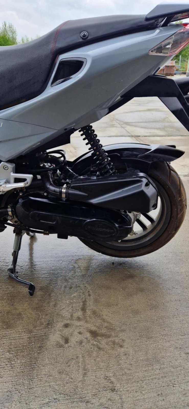 Скутер Speedfight Peugeot