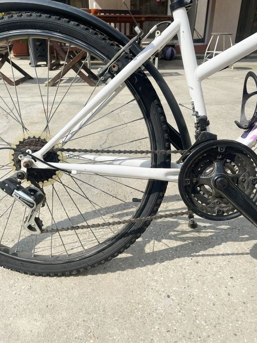 Bicicletă Fete Rockrider 340 – roți 26 inch, 18 viteze 
Descriere