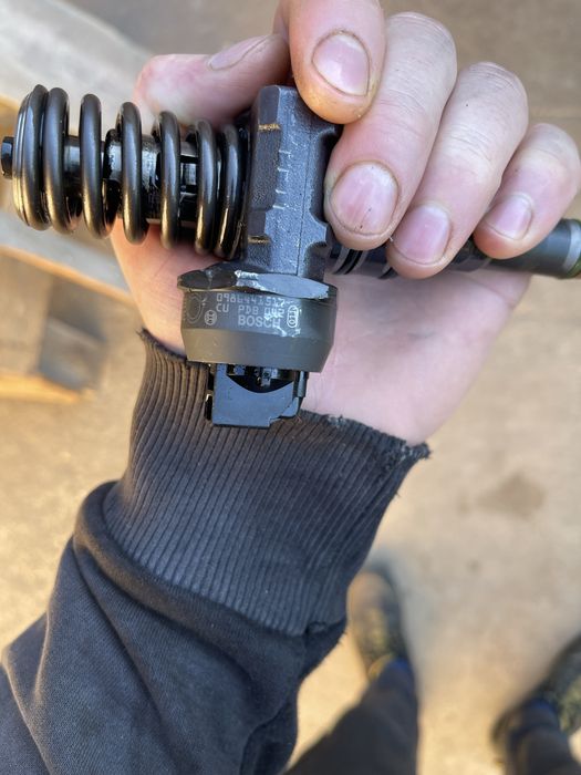 Injectoare vw Audi piese pompa motorina Egr