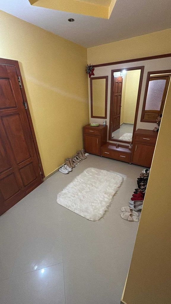 Дава се под наем Двустаен апартамент в Разград, Орел - 78 кв.м за 255 € - Снимка #3