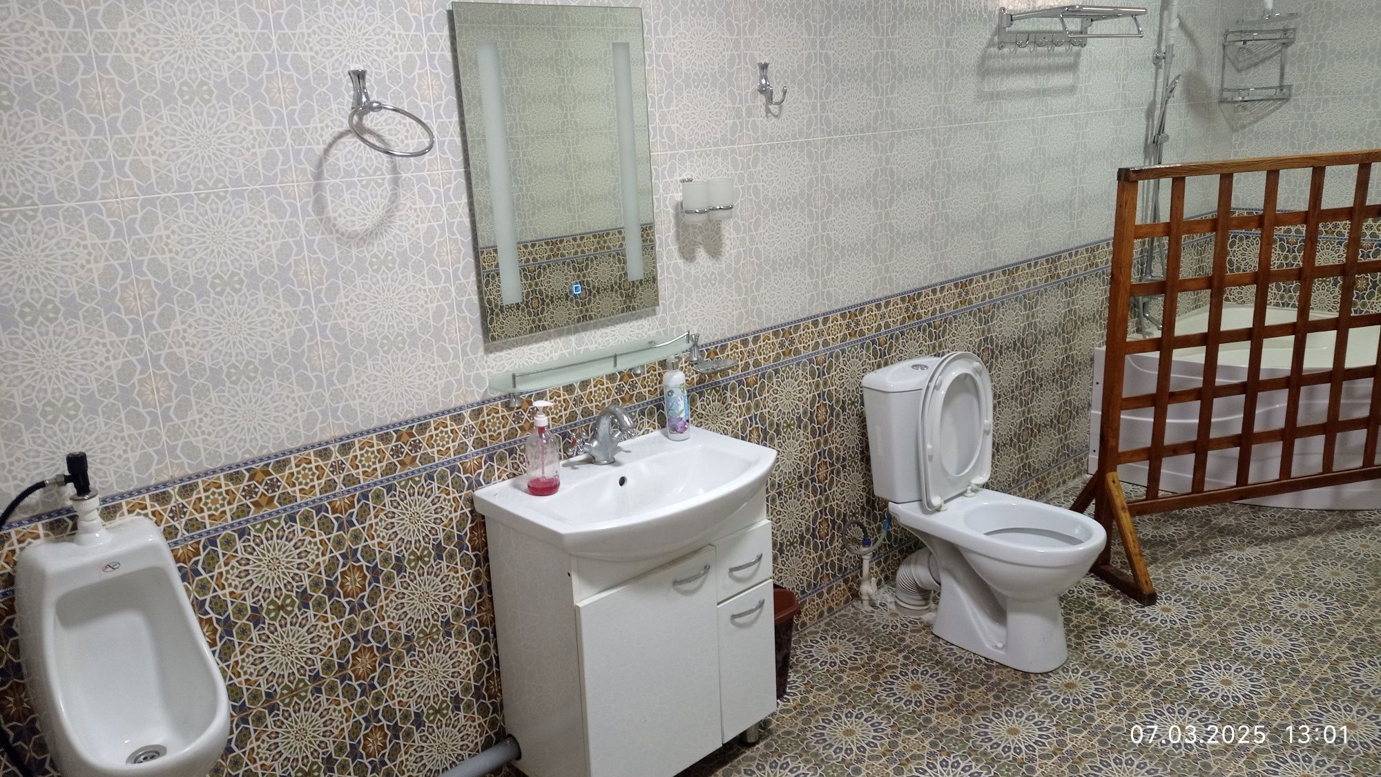 Ҳамма қулайликларга эга ҳовли сотилади