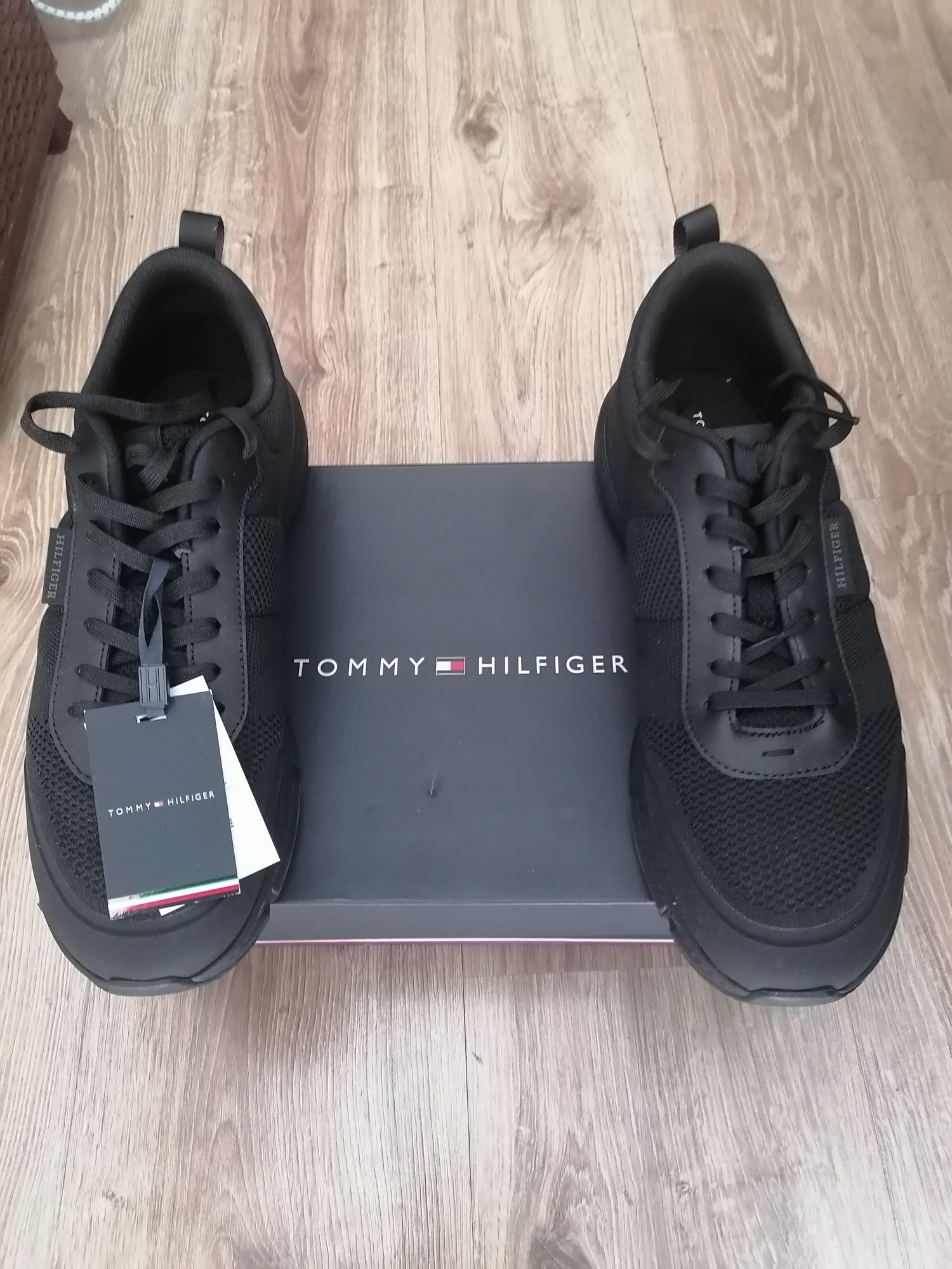 НОВИ Мъжки обувки Tommy Hilfiger 44 номер