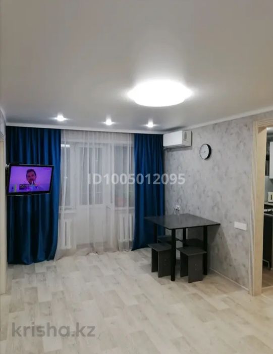 Продаётся 2 х  ком. квартира