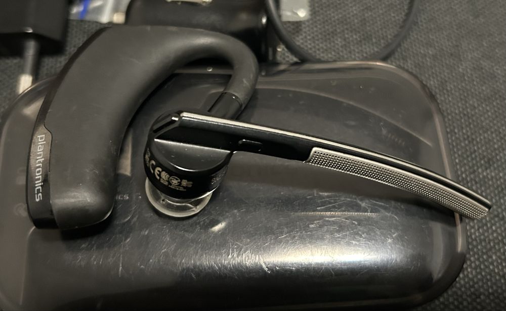 Plantronics Voyager Legend Casti bluetooth plus accesorii