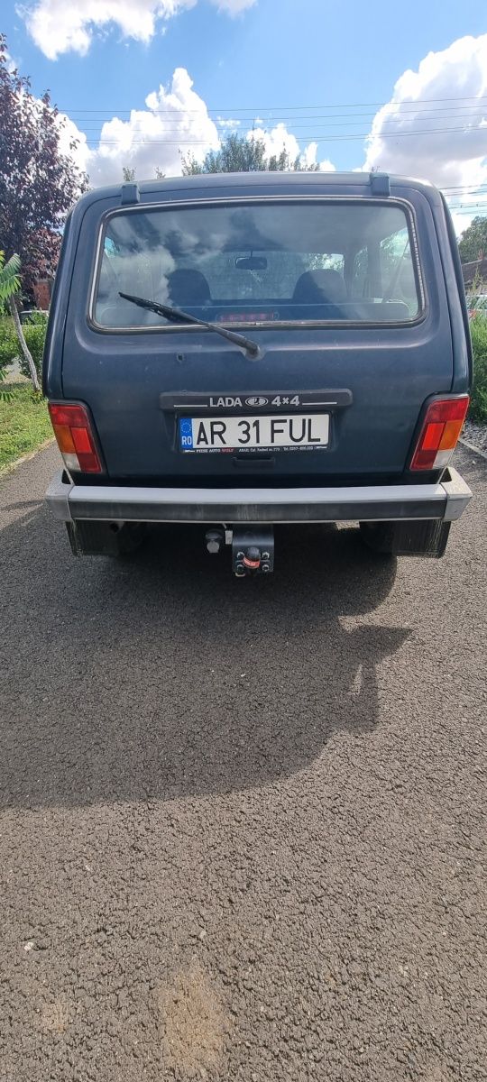 LADA NIVA 2010 1.7i 48000 km.