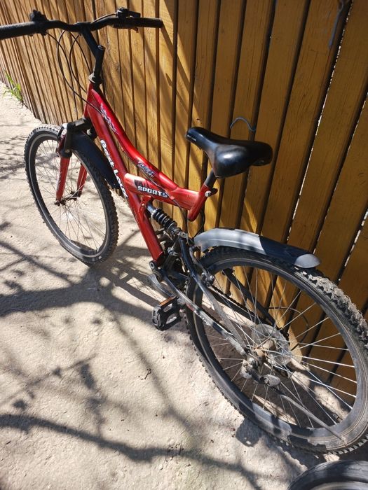 Vând bicicleta 26"